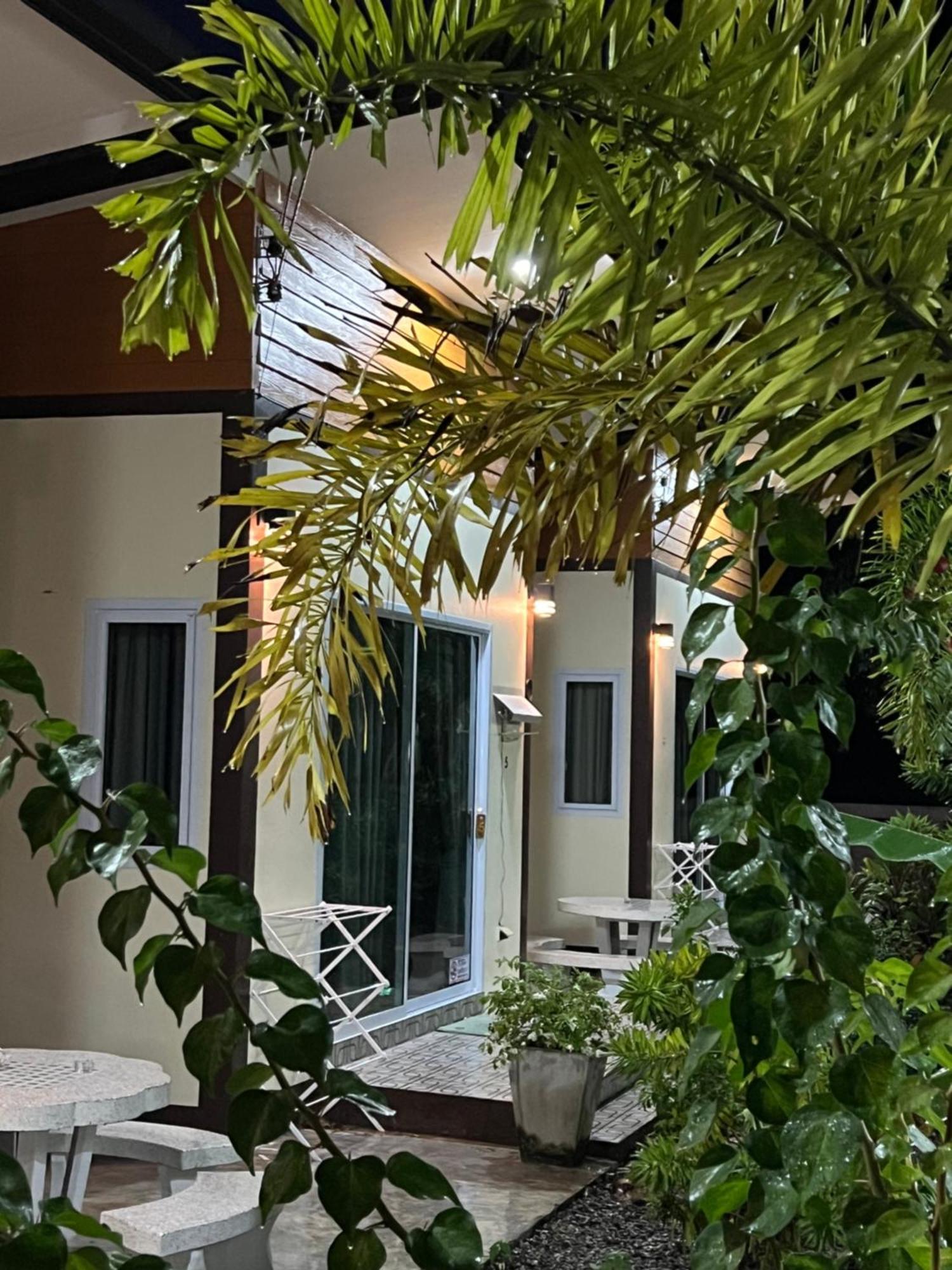 Bsk Bungalows Lipa Noi Exterior photo