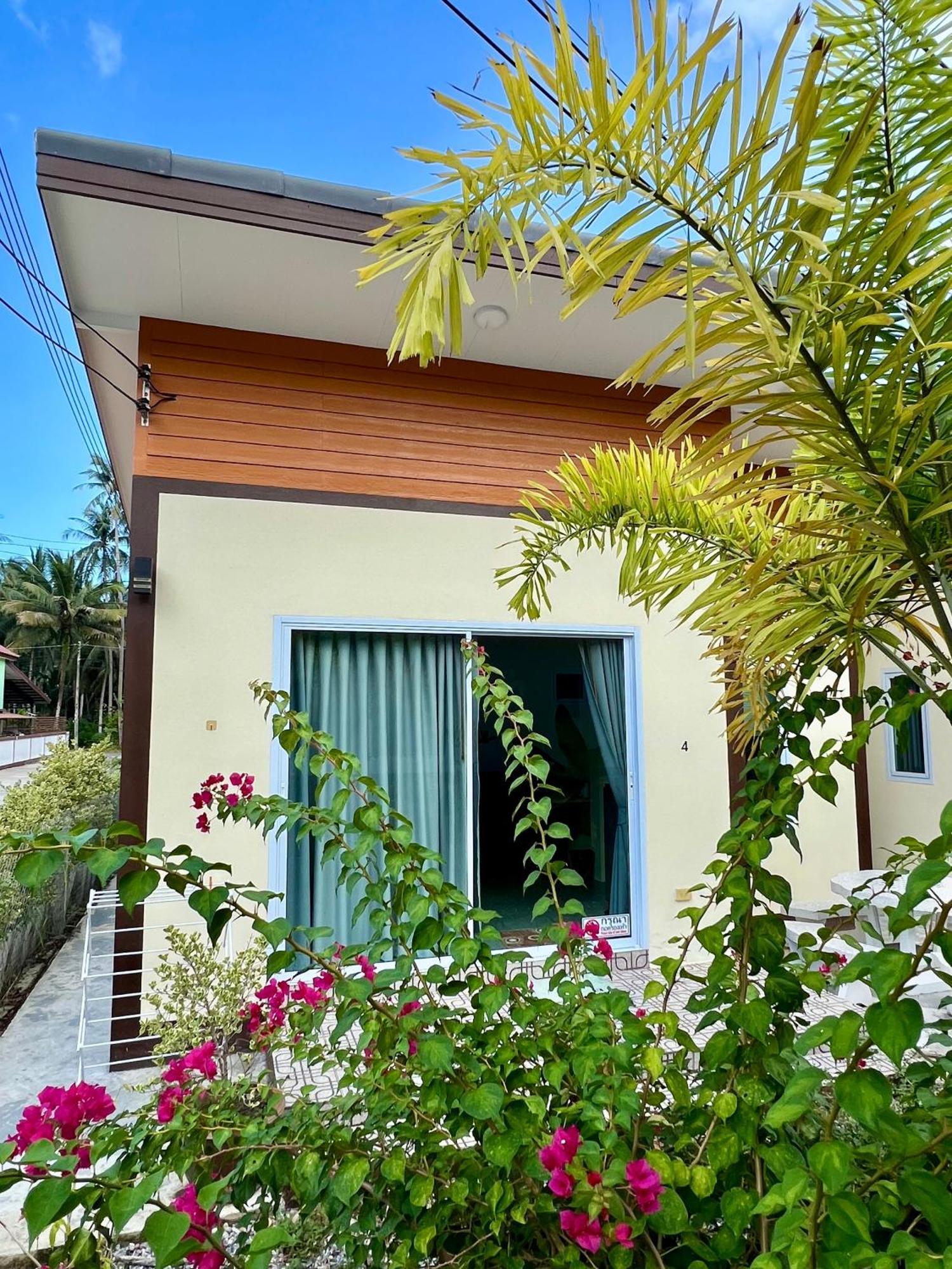 Bsk Bungalows Lipa Noi Exterior photo