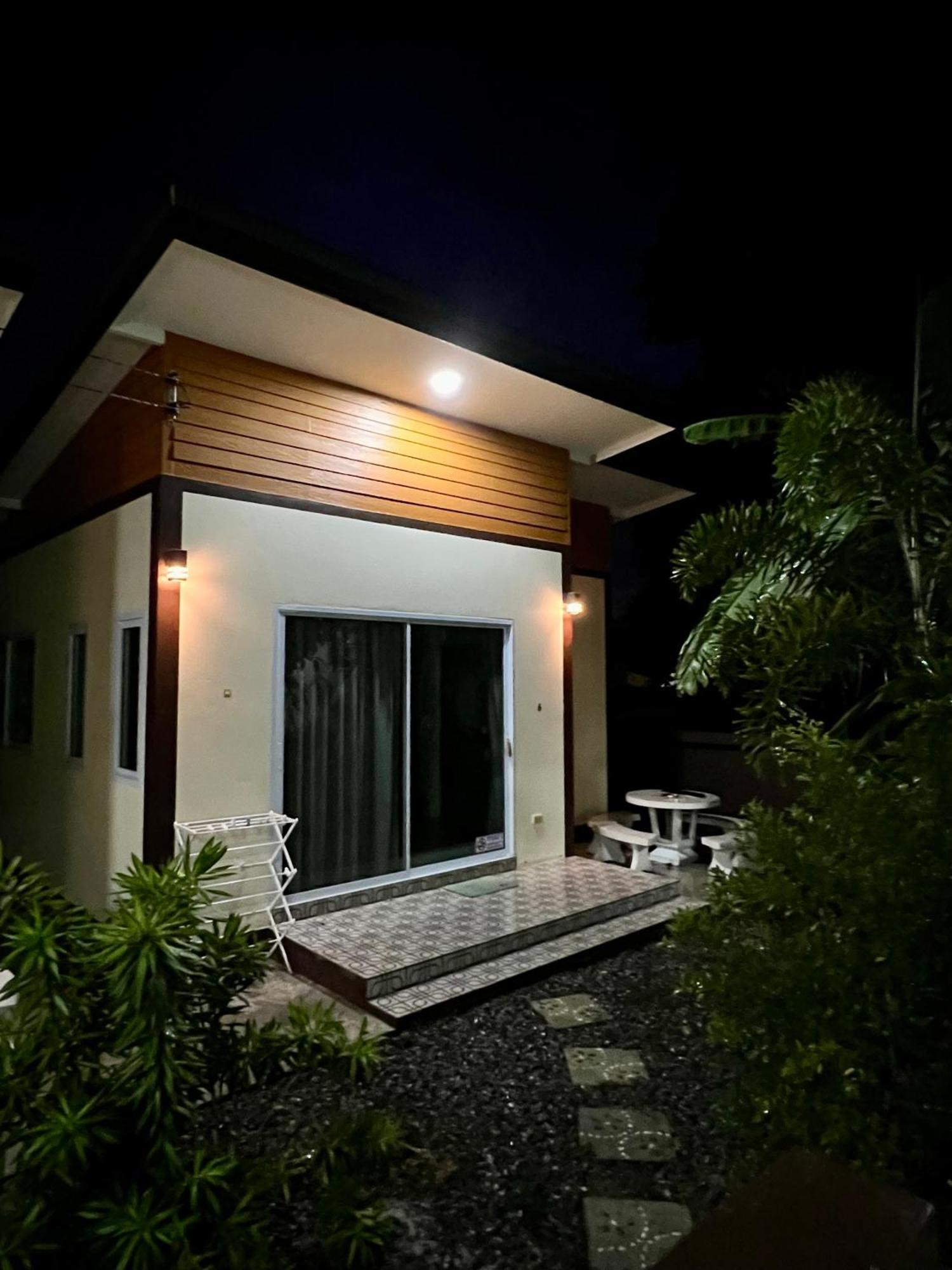 Bsk Bungalows Lipa Noi Exterior photo