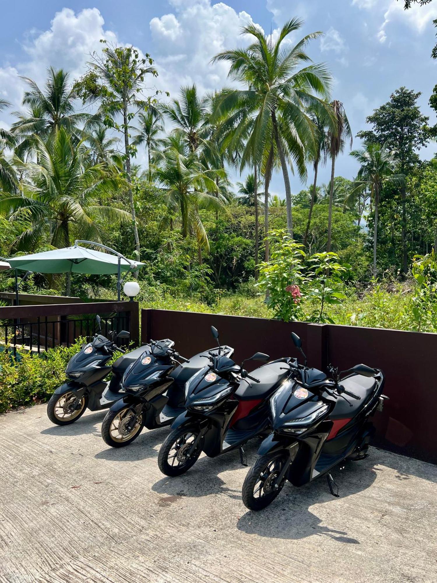 Bsk Bungalows Lipa Noi Exterior photo